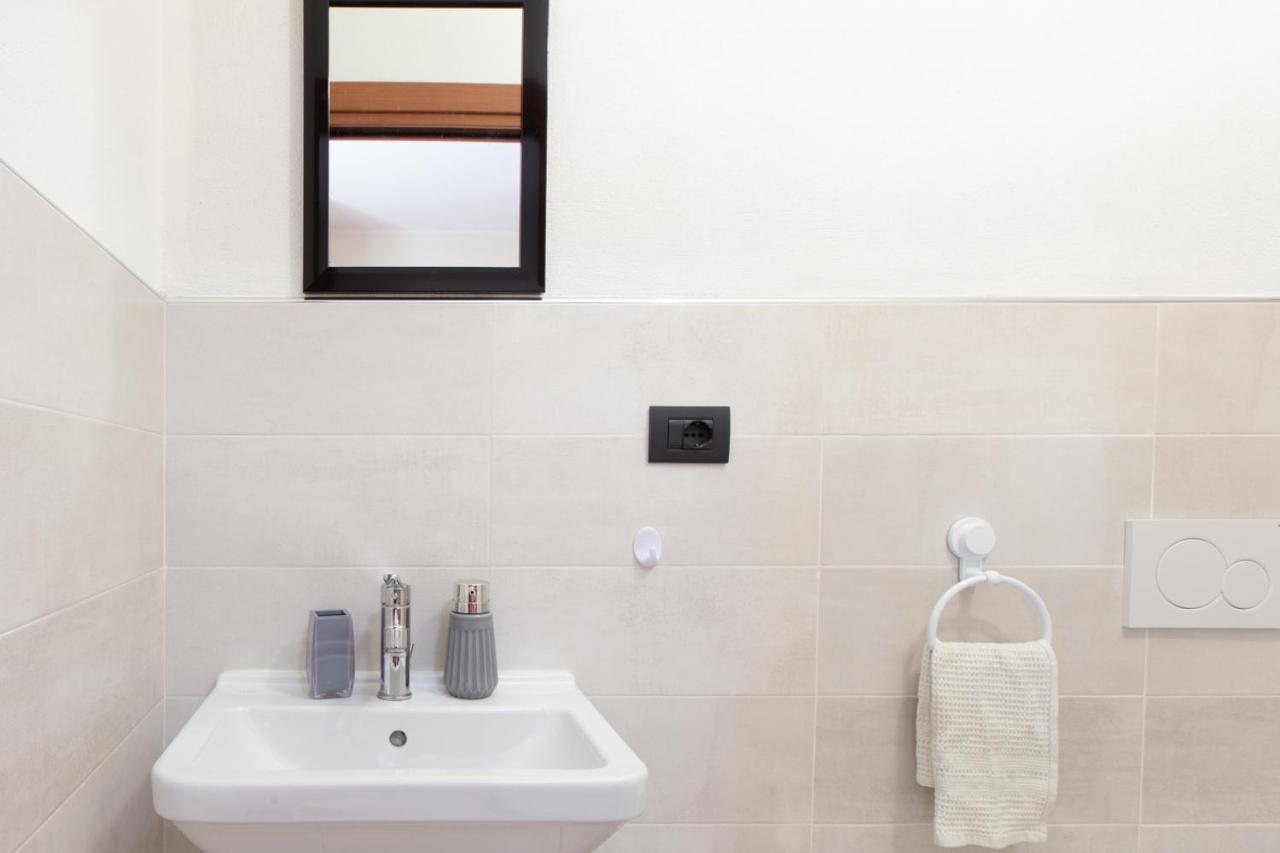 Ogliastra Apartment Rooms 칼리아리 외부 사진