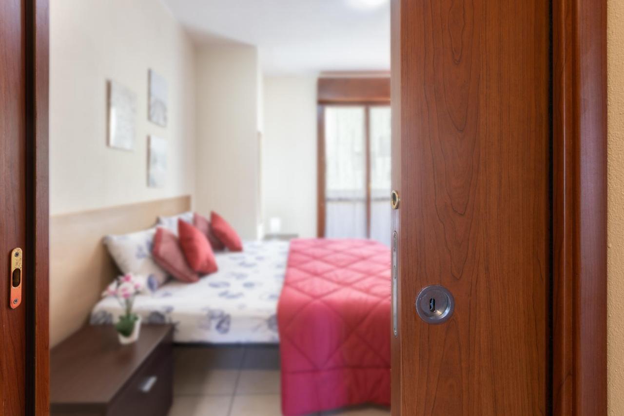 Ogliastra Apartment Rooms 칼리아리 외부 사진